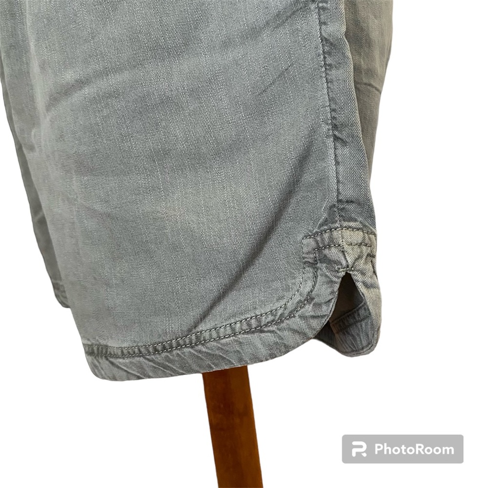 Shorts - Picture 4 of 15